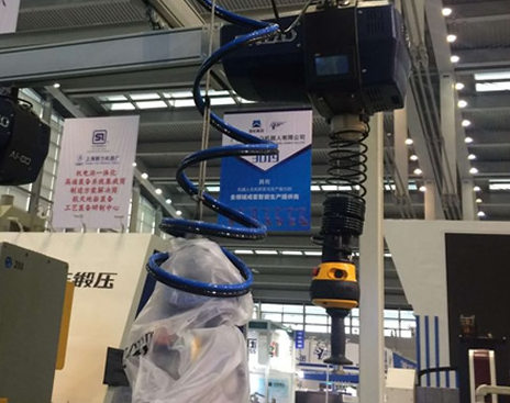 智能起重機(jī)的電機(jī)為什么被稱(chēng)為伺服電機(jī)